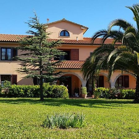 Villa Mandrioli Cecina  Exterior foto