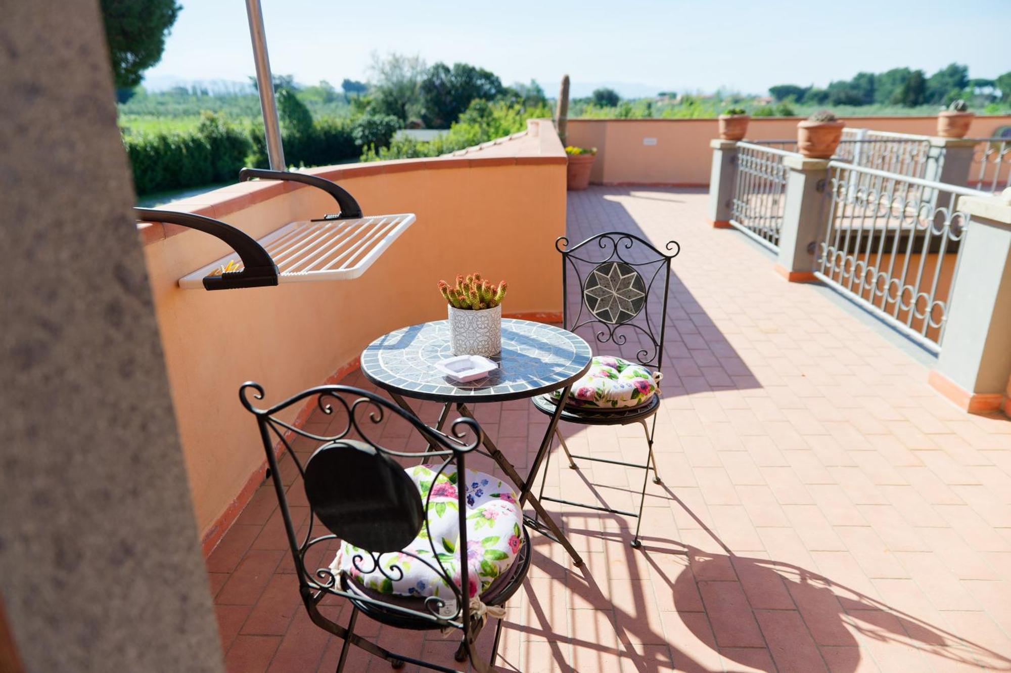 Villa Mandrioli Cecina  Exterior foto